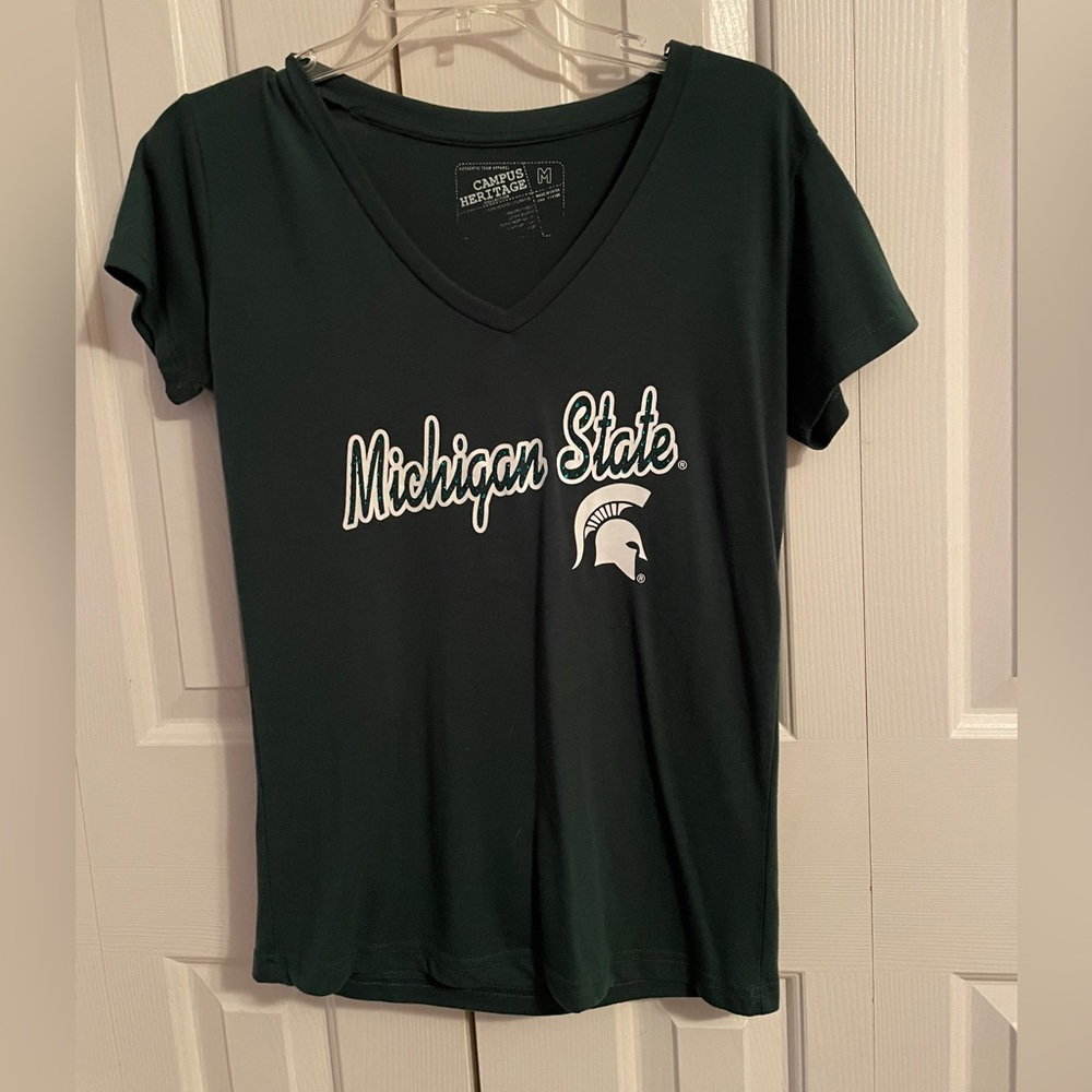 Michigan State Women’s V-Neck Rhinestone T-shirt M